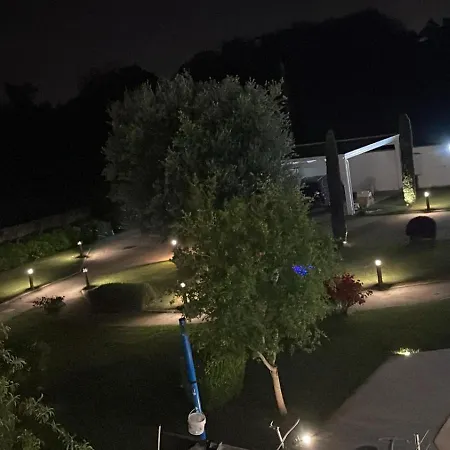 Ohahsi Oda ve Kahvaltı 4*